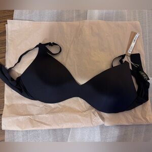 Skims Wireless Form Push-up 38D